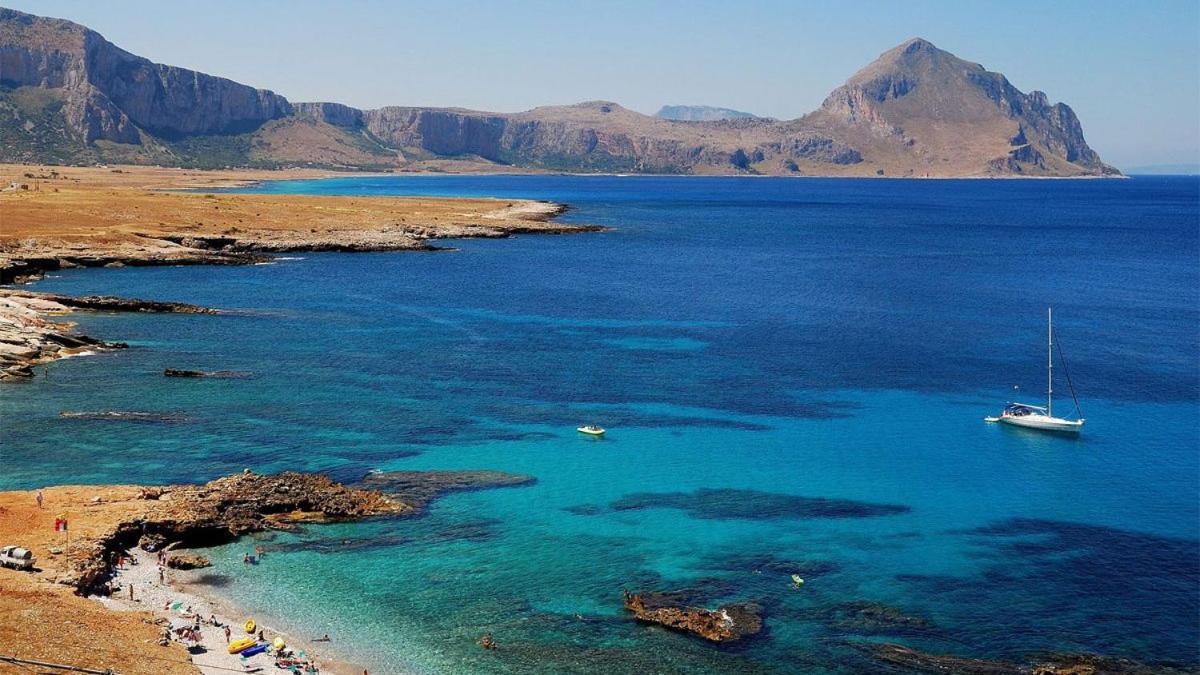 Brezza Salina Bed & Breakfast Torre Nubia Екстериор снимка